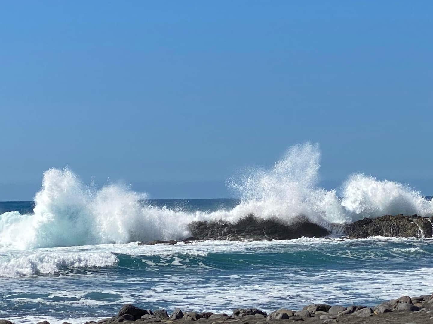 Breakers at Playa de Ugán